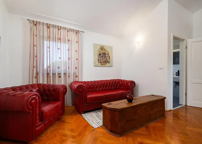 Anthony With 3 Bedroom And Private Pool Near Umag 别墅 Materada