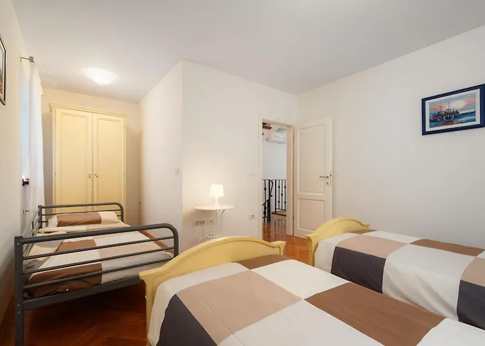 Anthony With 3 Bedroom And Private Pool Near Umag * Materada