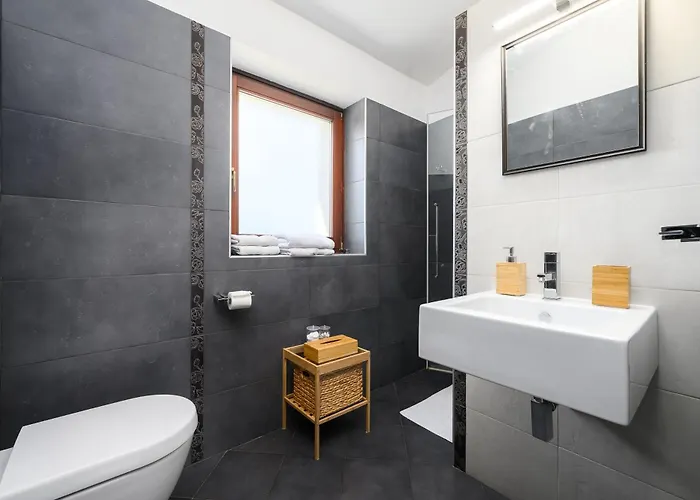 Anthony With 3 Bedroom And Private Pool Near Umag