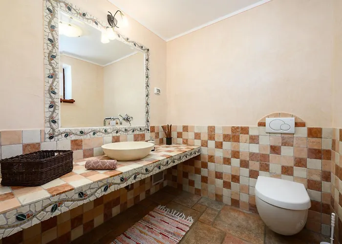 Anthony With 3 Bedroom And Private Pool Near Umag 别墅