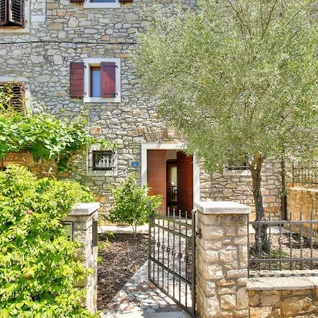 Anthony With 3 Bedroom And Private Pool Near Umag Villa Materada