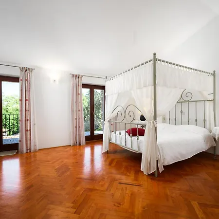 Villa Anthony With 3 Bedroom And Private Pool Near Umag
